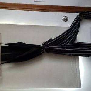 Womens jumper black and white